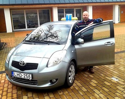 Hanus József oktató